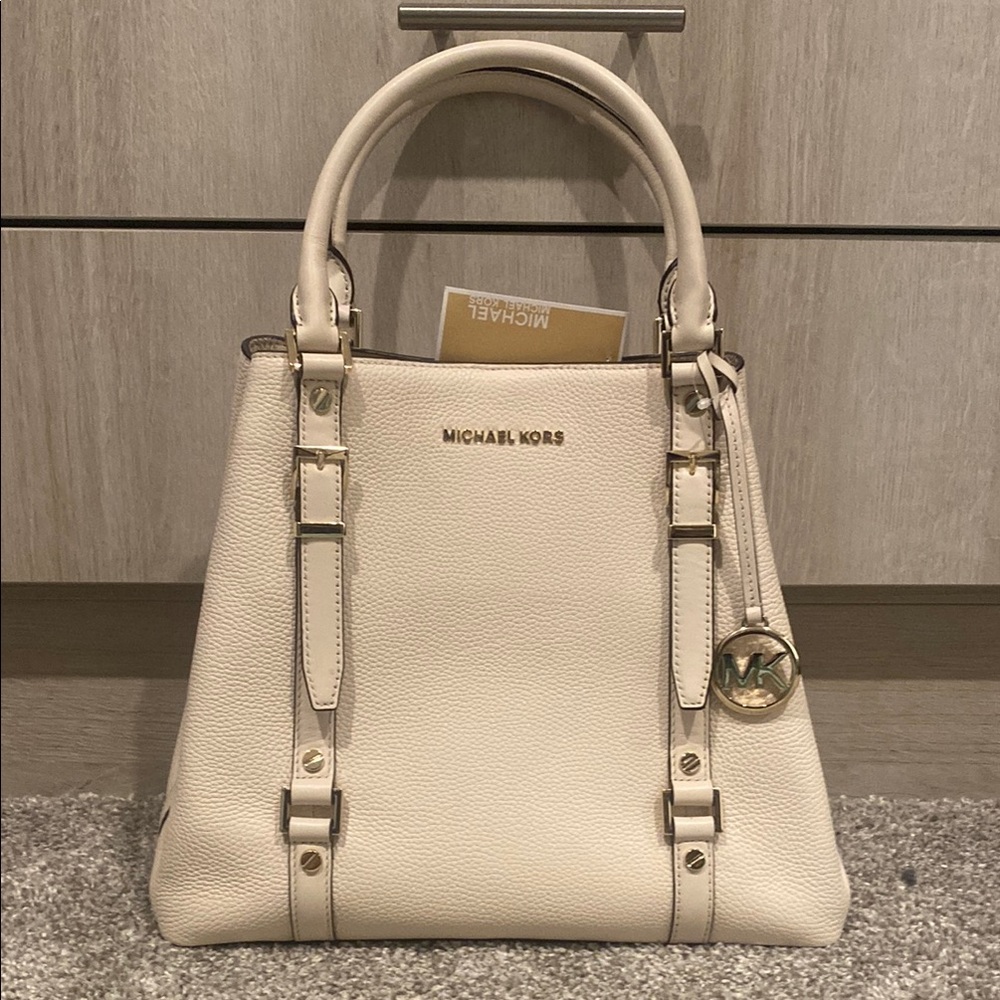 NWT - Michael Kors Legacy Large Grab Tote in Cream Pebbled Leather